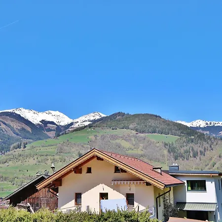 In Near Slopes * Niedernsill